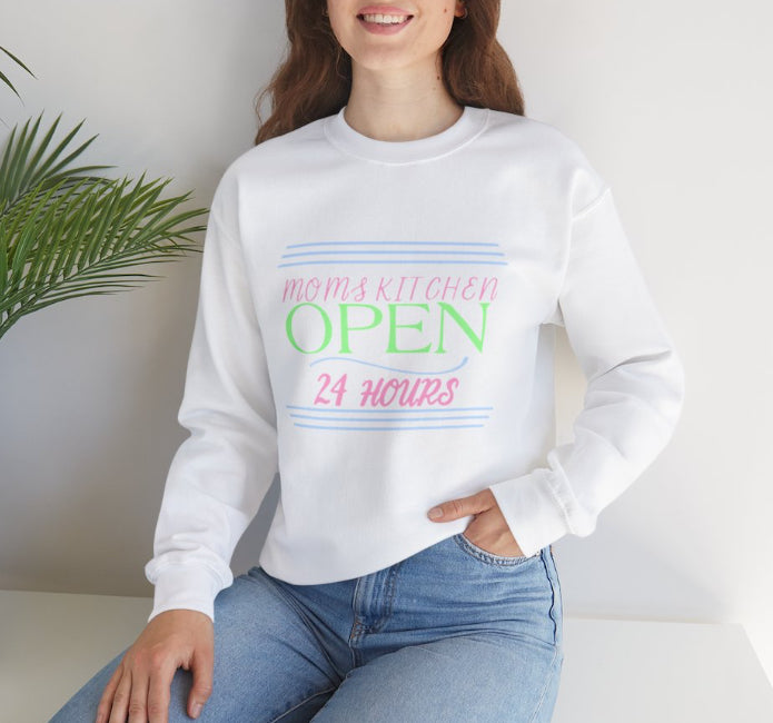 Moms kitchen Crew Neck