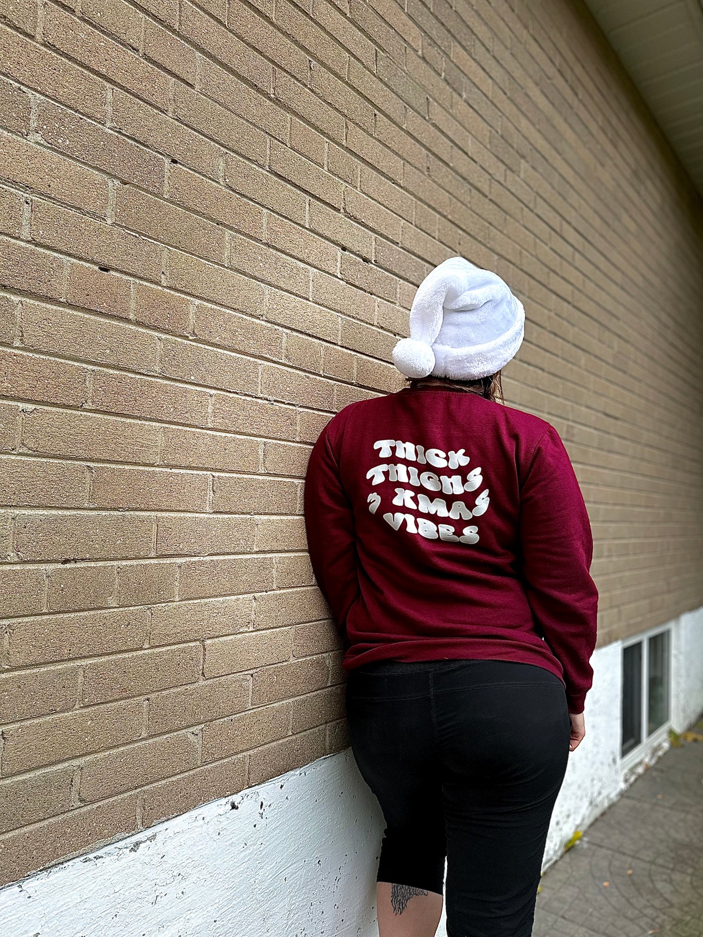 Thicker the thighs, the bigger xmas vibes adult hoodie